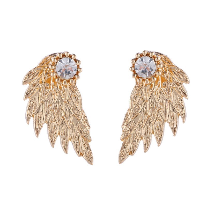 Labret stud lip piercing jewelry styling detail