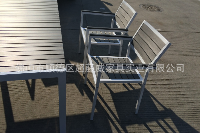 CF814CF1248C-32-800x533