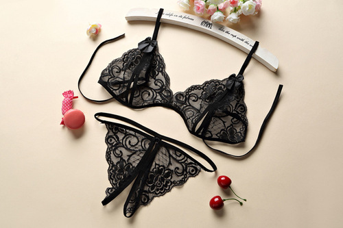 Wholesale supply of sexy underwear set, three-point style, open-flap sexy three-point style C06