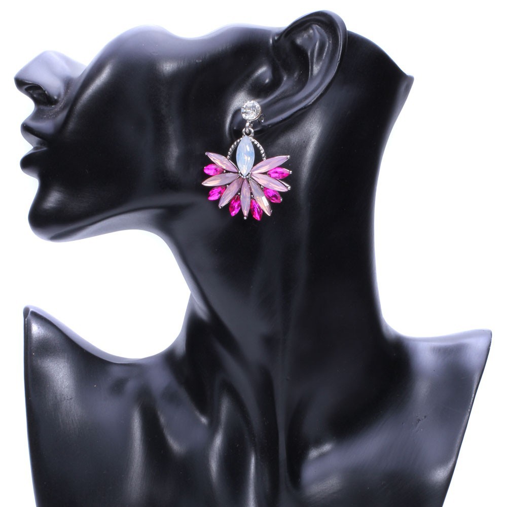 Temperament Alloy Diamond Flower Wild Earrings Wholesale display picture 3