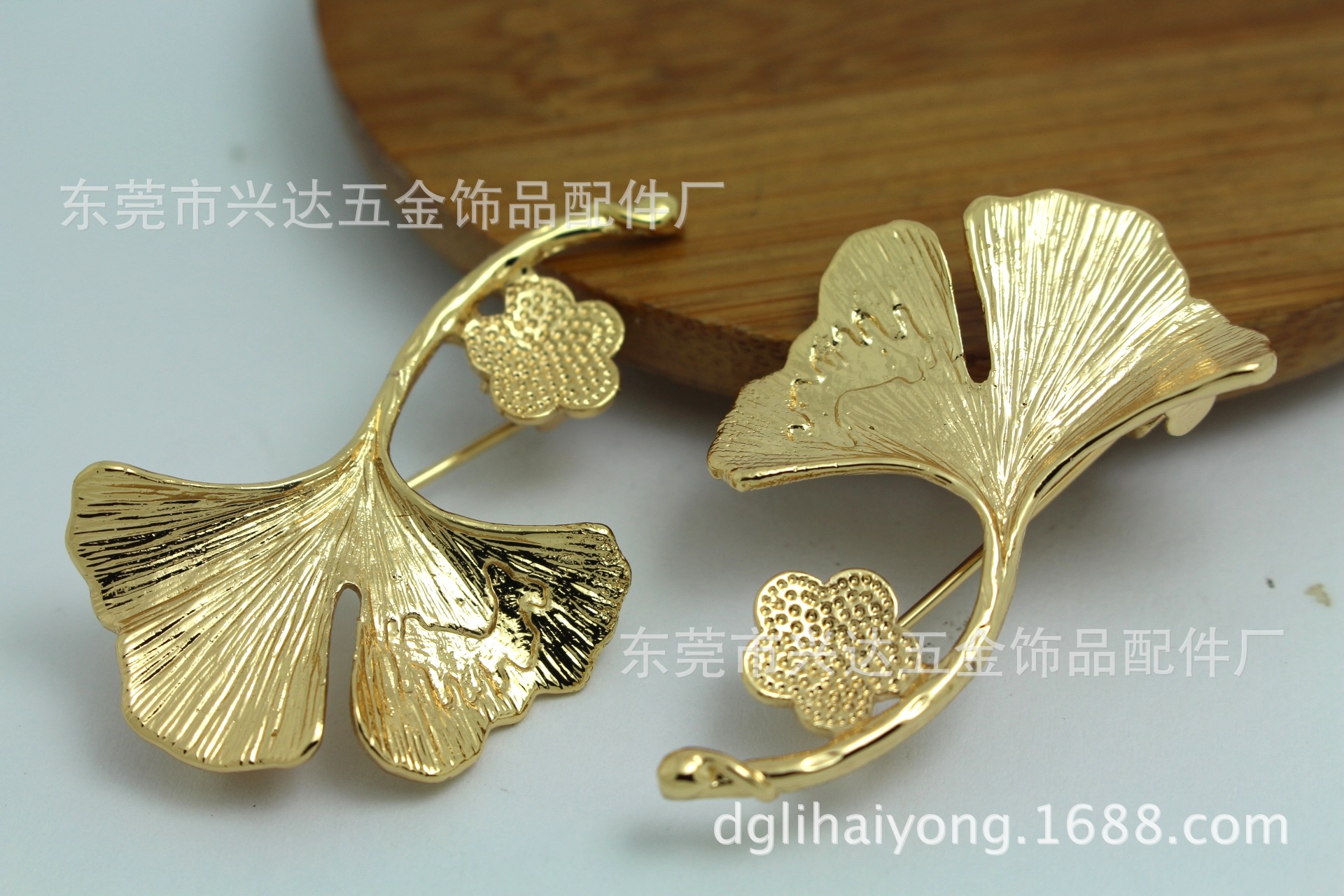 Diy铸铜饰品配件批发铜铸胸针保色金银杏叶胸花扣针 阿里巴巴