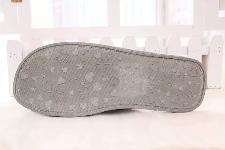 Полусезонные cartoon тёплые тапочки, короткий плюш верх, нескользящая подошва из ТПР, пары размеров