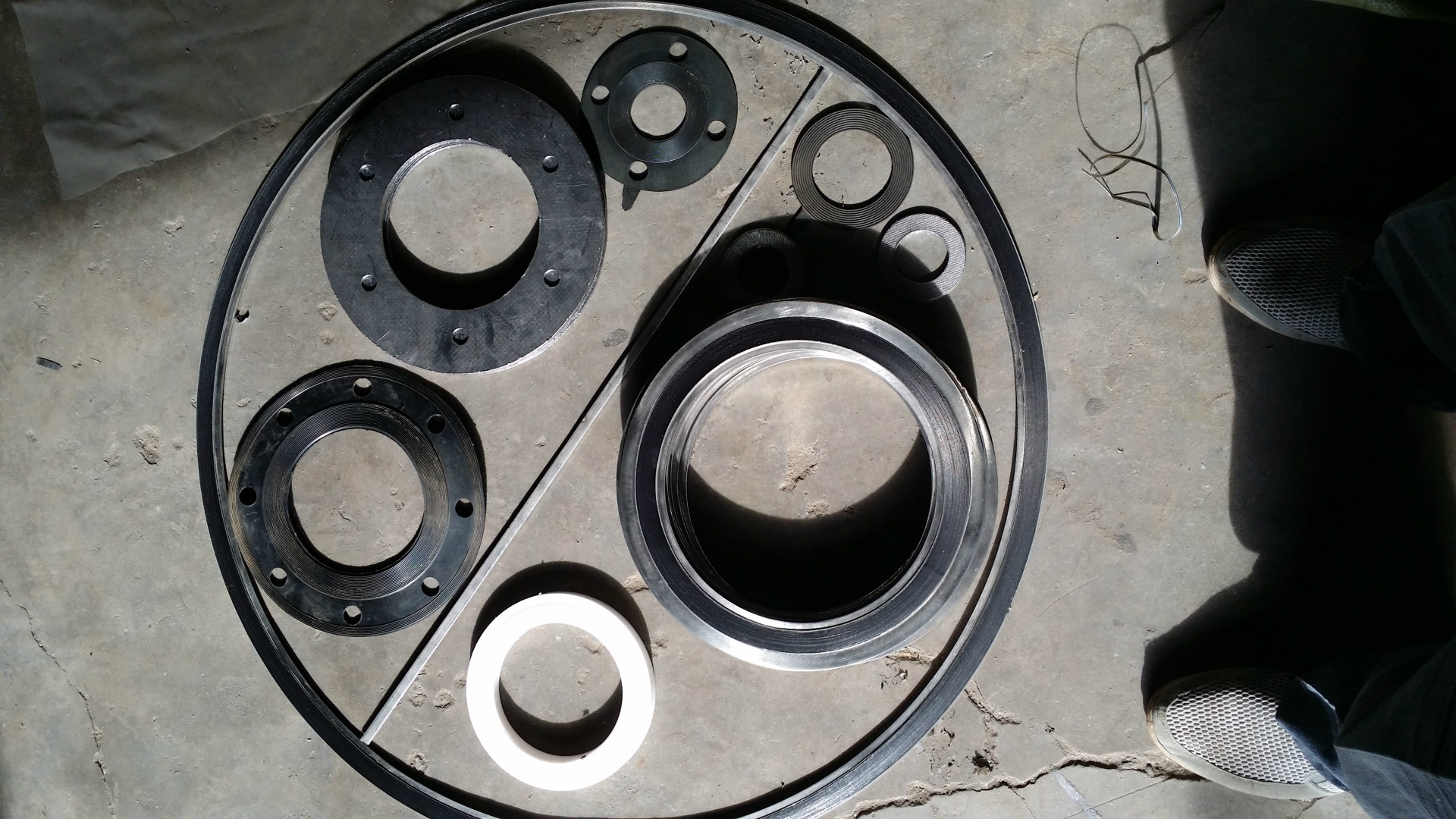 304金属缠绕垫片内外环缠绕垫法兰垫片密封耐高温耐高压