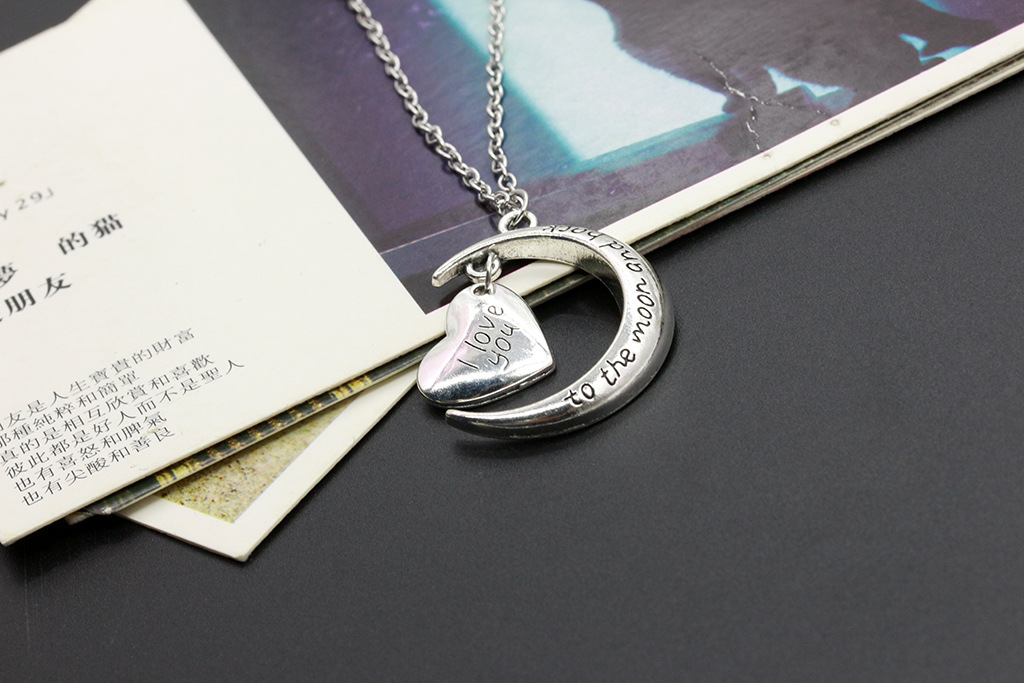 Best Selling Couple Necklace I Love You Moon Heart Love Necklace Clavicle Chain display picture 10