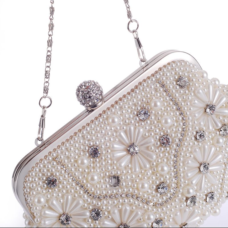 New Women's Bag Fashion Pearl Evening Party Bride Bag Wedding Bag Hand Chain Single Shoulder Bag display picture 8