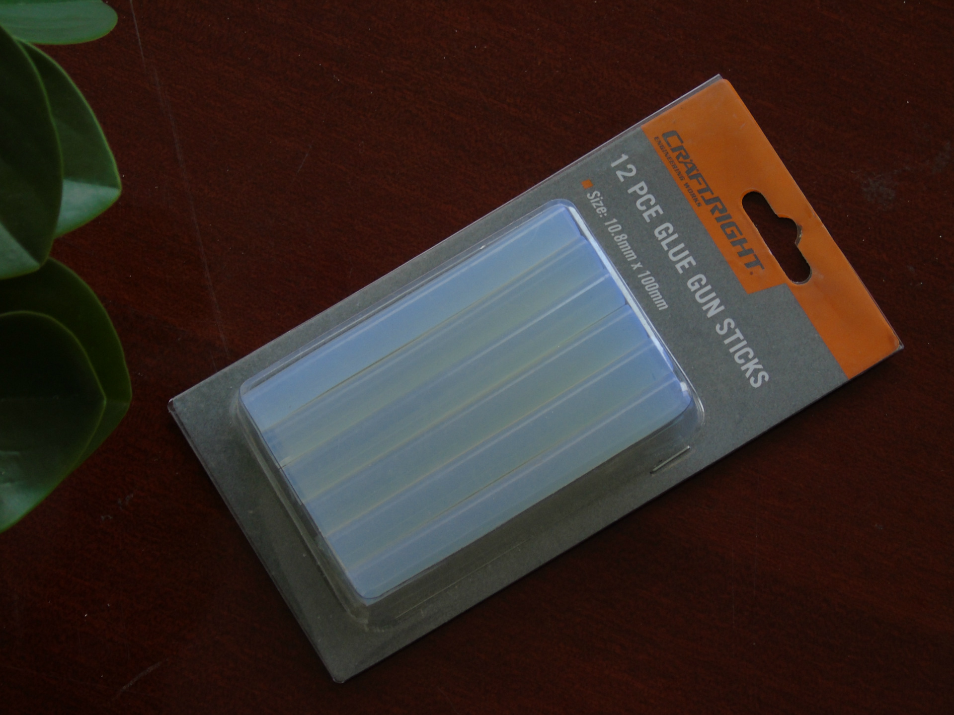 高粘性环保热熔胶加工白色透明环保热熔胶棒带吊卡插卡小包装胶条