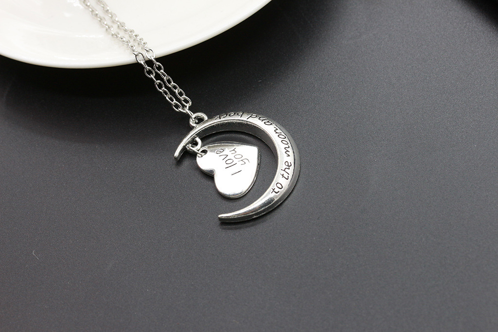 Best Selling Couple Necklace I Love You Moon Heart Love Necklace Clavicle Chain display picture 4