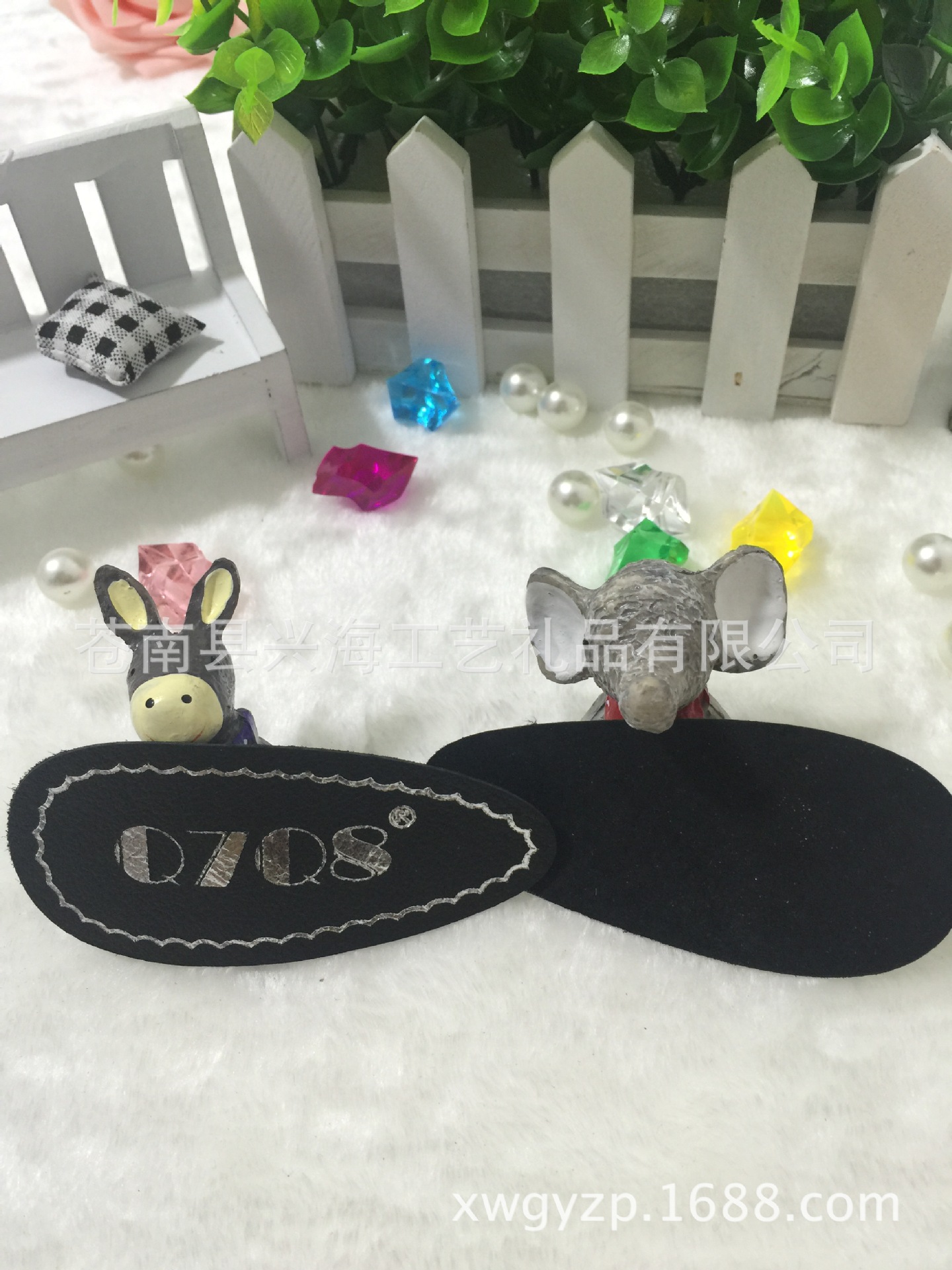 本公司长期供应 皮革商标 印刷 变色皮革商标 头层牛皮烫金 烫银