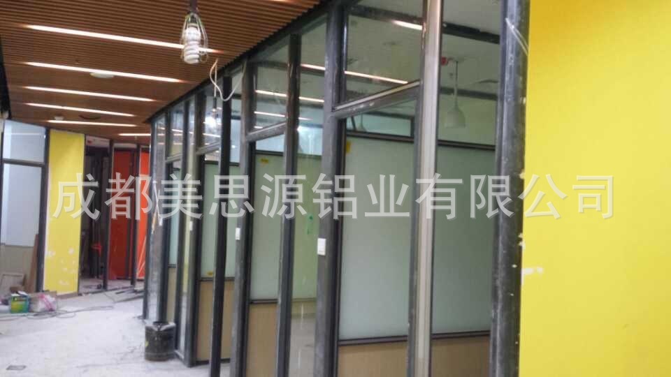 2C4258F9BA05F0F41A0C5D22D9E6AE