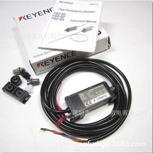 日本KEYENCE基恩士数字光纤传感器放大器FS2-60全新原装议价