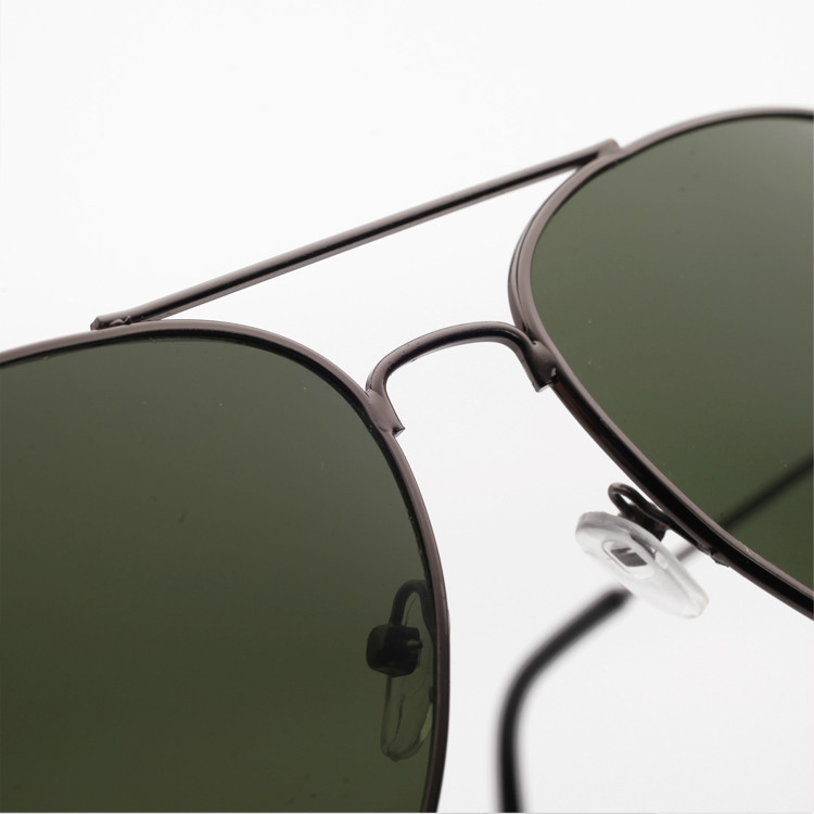 Spot pilot vintage metal toad glasses 3025 gray sunglasses, sunglasses, men's and women's glasses wholesale