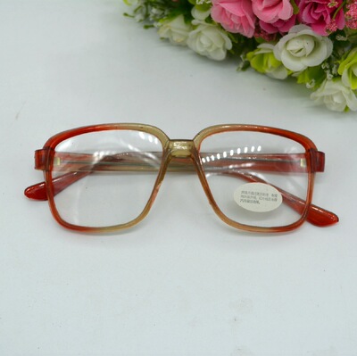 白色 电焊眼镜 护目镜 焊工眼镜 防护眼镜 电焊墨镜 劳保眼镜批发