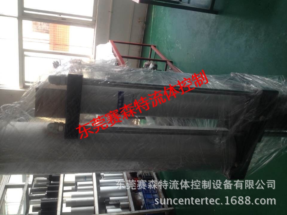 ST行程可调增压缸