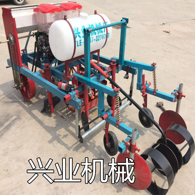 山丹县批发花生播种覆膜机配件