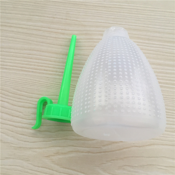 Wholesale large oil pot plastic oil pot sewing machine oil pot 180ml…