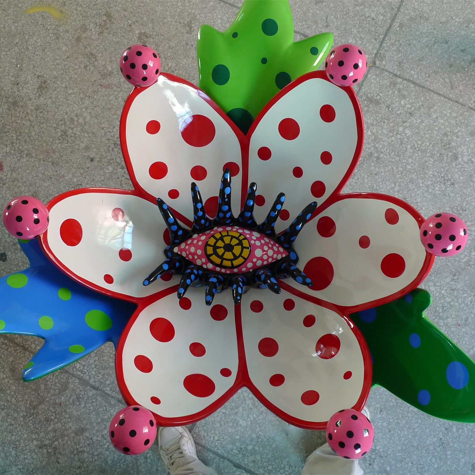 供应玻璃钢异形制品 玻璃钢植物花雕塑 异形造型，来图来样制作