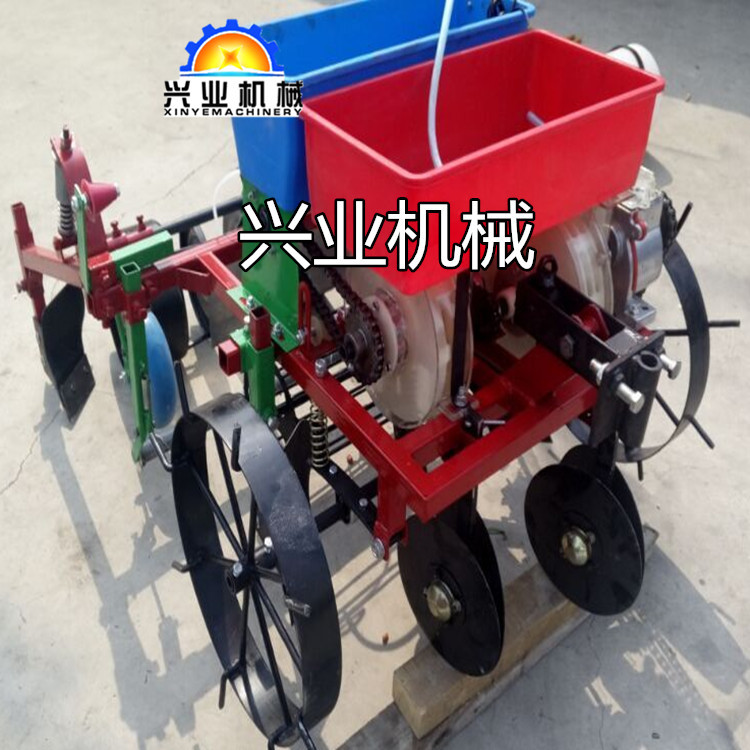 山丹县批发花生播种覆膜机配件