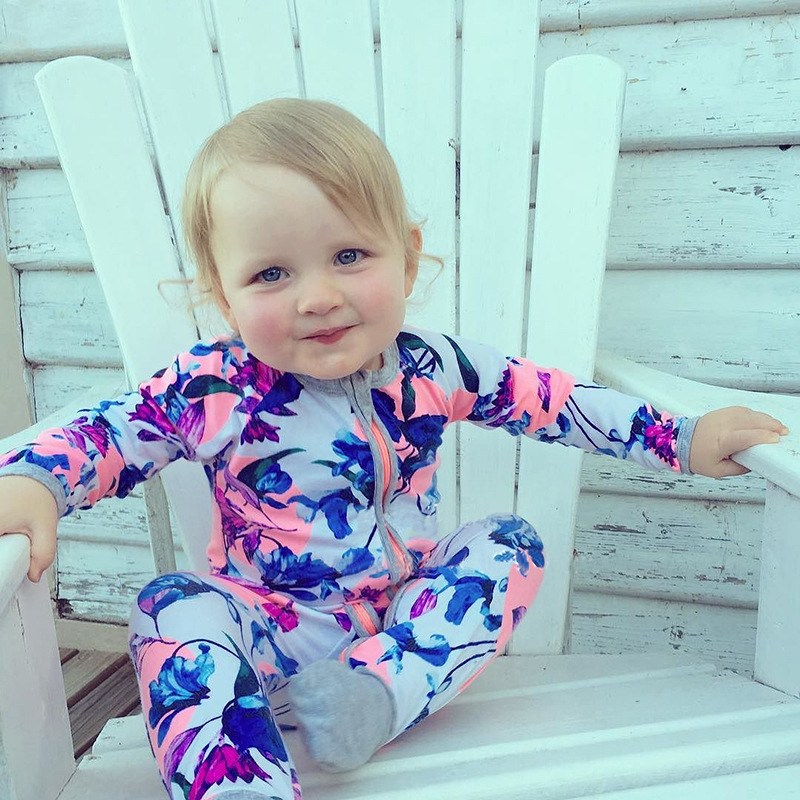 3372138469_708431624