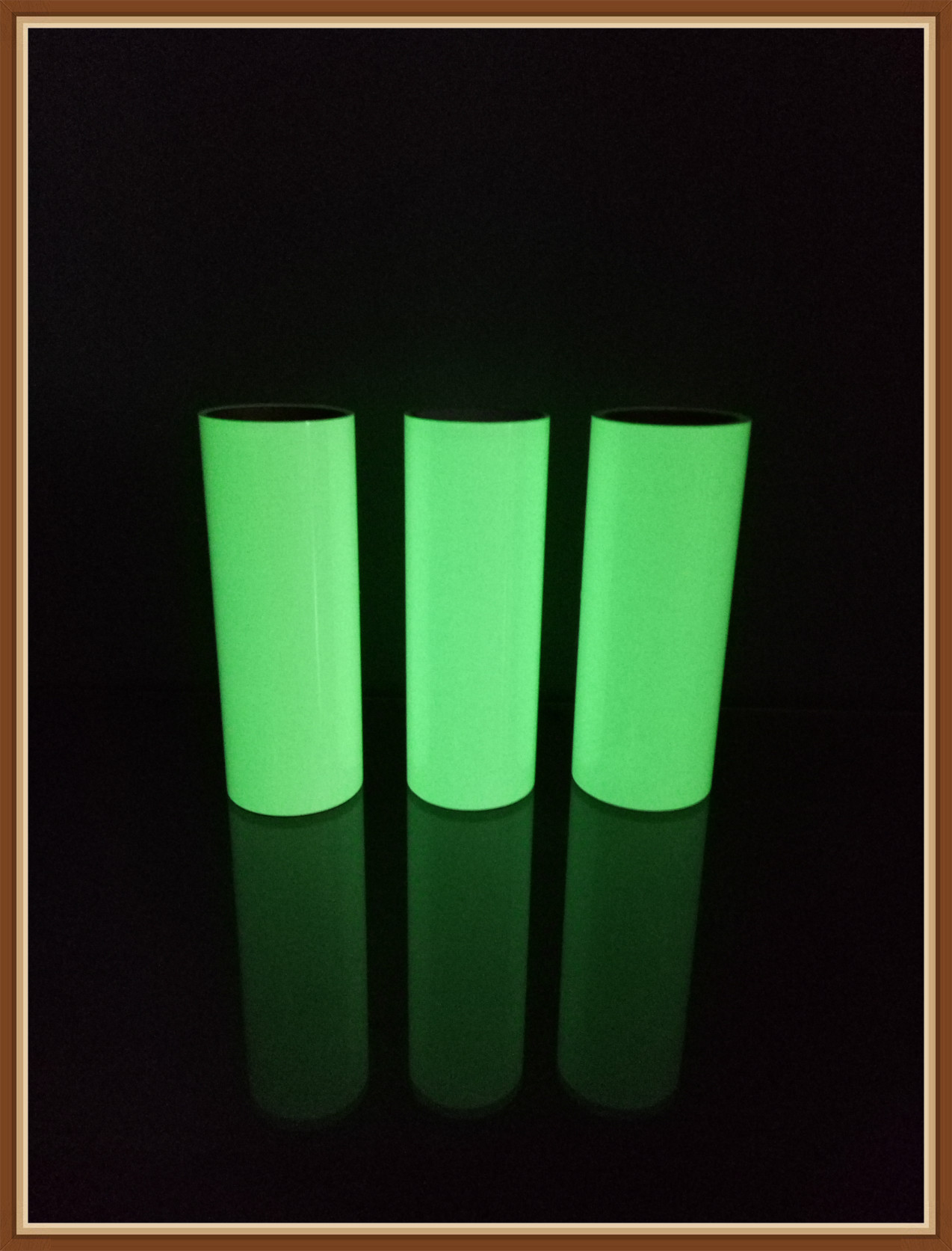 Светящаяся фосфоресцентная пленка для светящейся печати на огнетушителях. Экологически чистая акриловая флуоресцентная бумага для печати на экспорте домашних животных из метро.