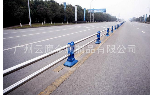广州厂家专业订做高速公路护栏、道路护栏、河道护栏、市政护栏