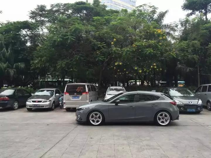 车身改色膜_三层高亮水泥灰 车身改色膜 水晶