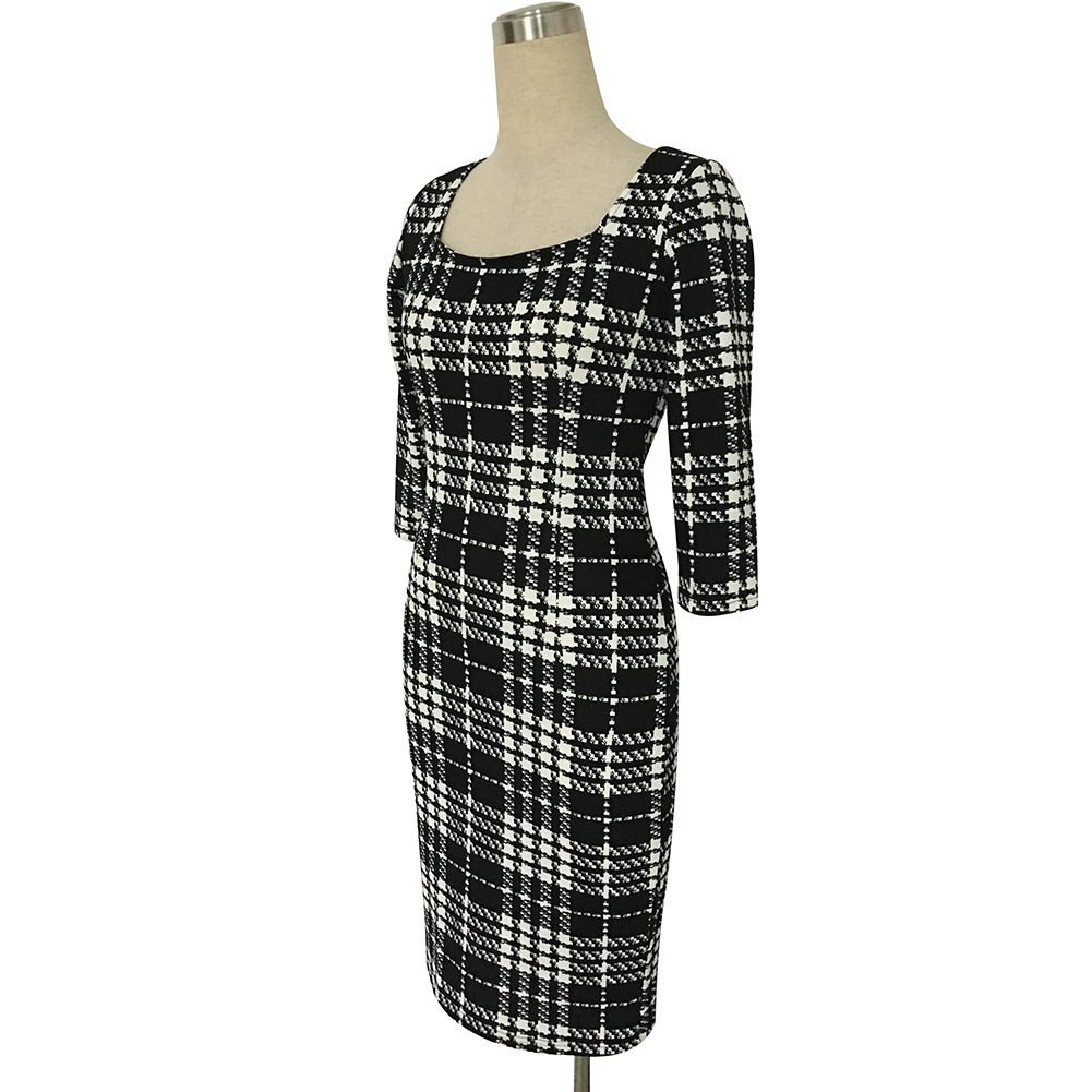 2966744592_322475738