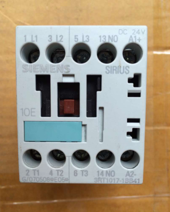 接触器    3RT1017-1BB41    DC24V