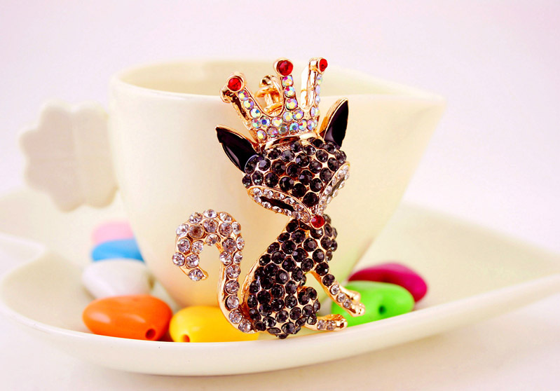 36g Weight Alloy, Metal Material Fox Pattern Unisex Gender Pink, Purple, Red, Blue, Black Color Korean Creative Cute Cartoon Crystal Crown Little Fox Keychain 12