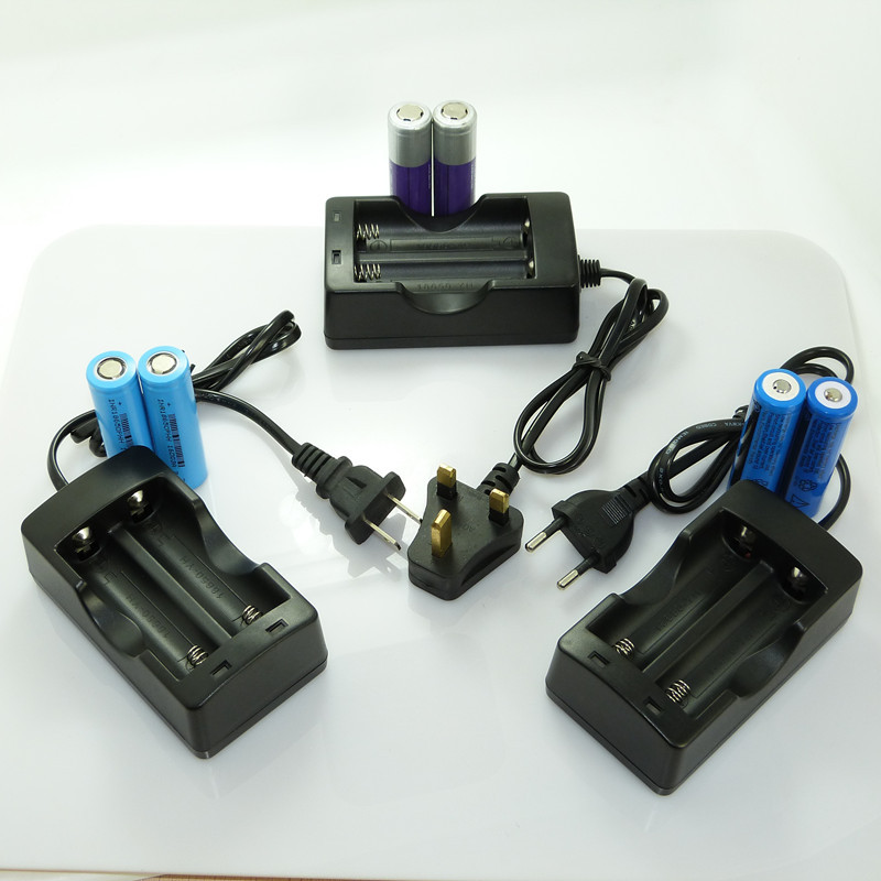 快充18650充电器 水平仪手电筒头灯电池充电器 纸盒丝印跨境出口