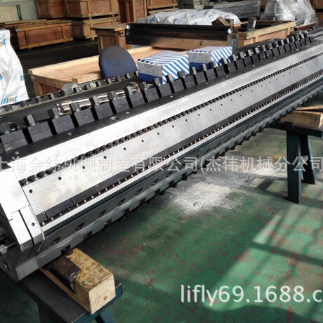 TPU高低温多层模内复合片材模具