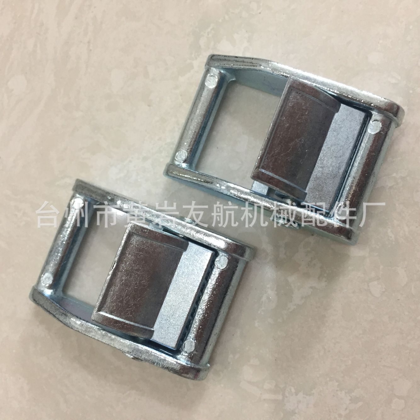 齿轮压扣 (1)