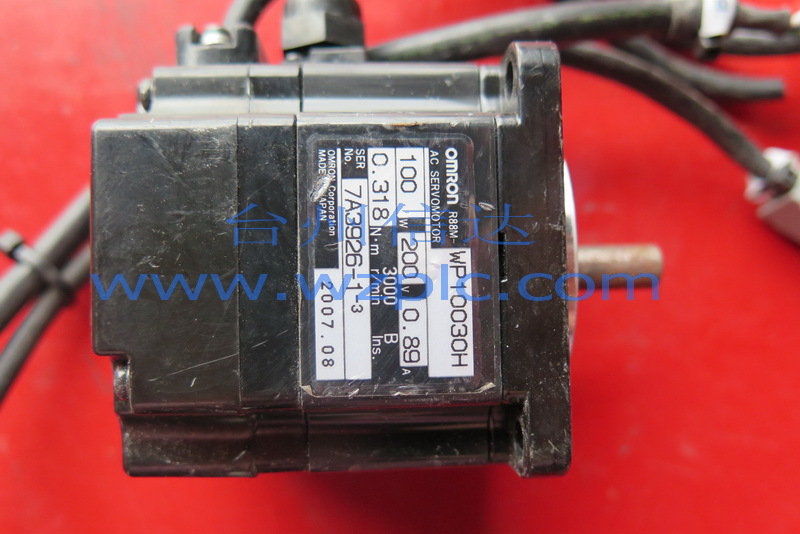 R88M-WP10030H 二手欧姆龙伺服电机 台州信达