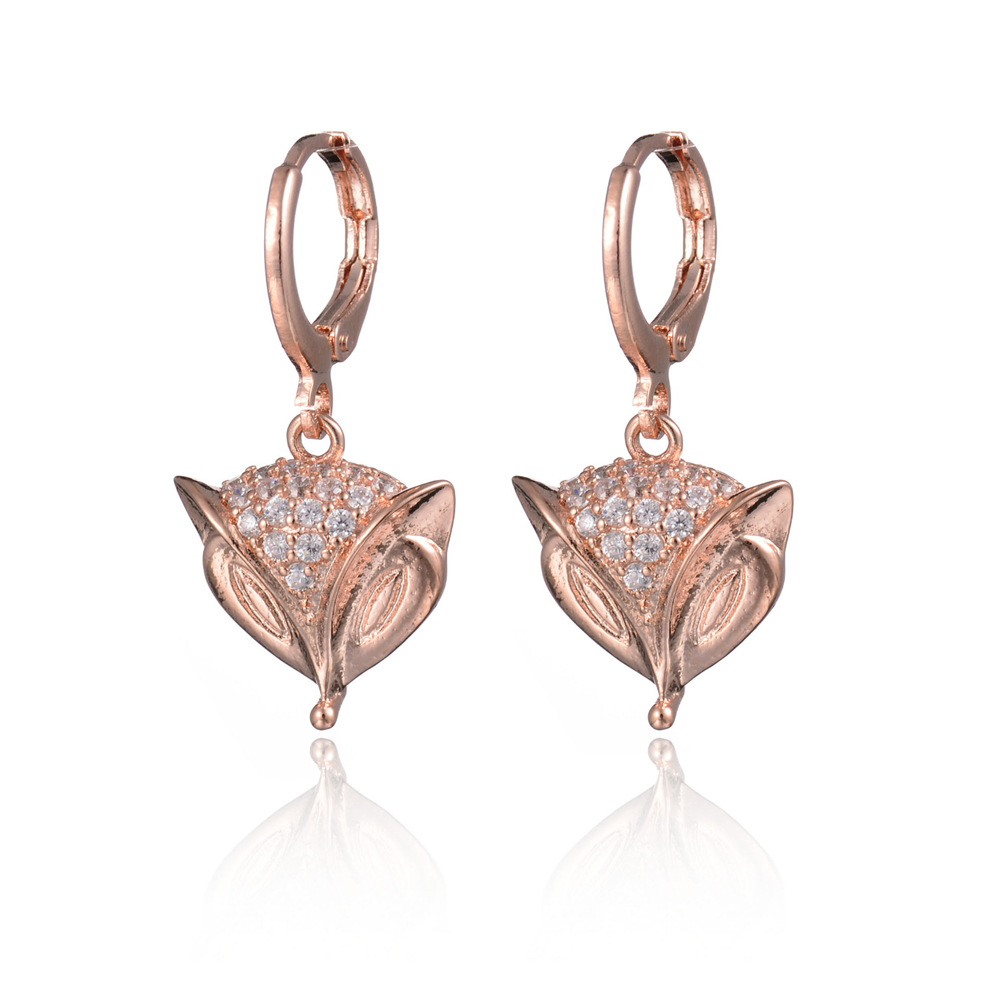 Souhaite Vente Chaude Exquis Goujon De Mode Boucles D'oreilles  Simple Petit Renard Incrusté Zircon Oreille Clip Femelle Croix-frontière Accessoires display picture 2