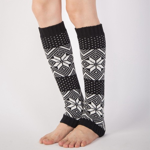 Knitted wool factory direct supply wholesale boot covers leggings warm pile Christmas socks snowflake dot socks