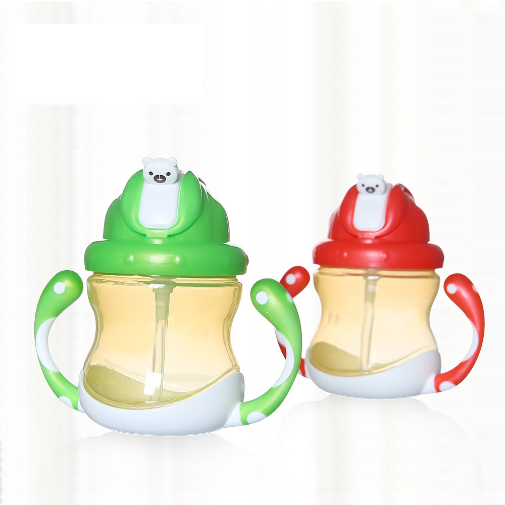 New products Selling three-dimensional baby Water cup Handle Drinking cup baby Leak proof Drink Bottle wholesale