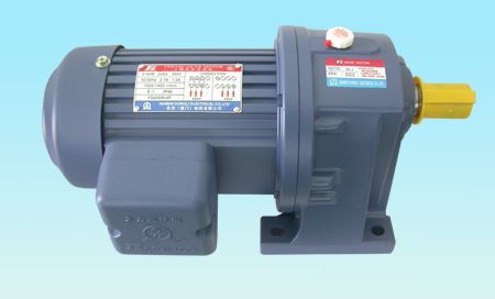 供应粉碎机专用齿轮减速电机