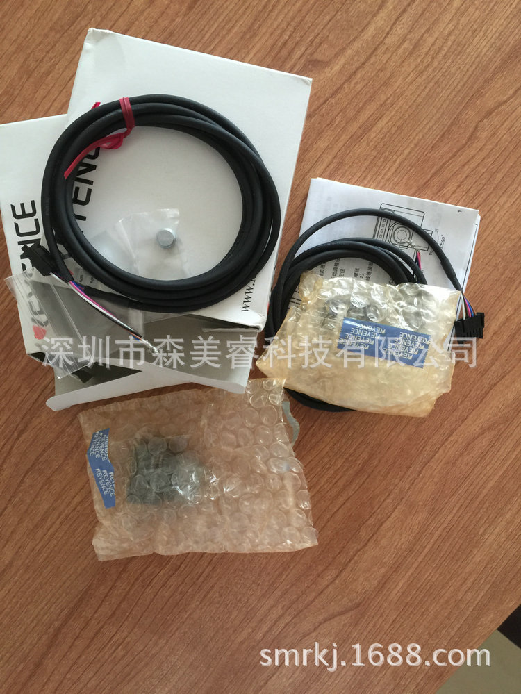 基恩士压力传感器AP-C30W，AP-33P 全新原包装正品  议价