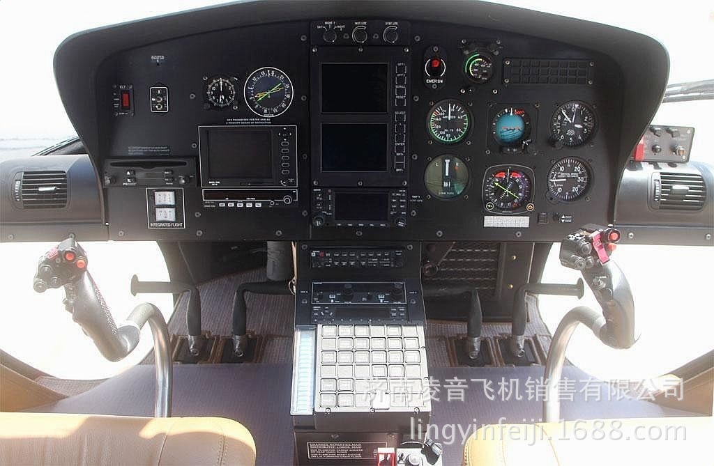 ˽�˷ɻ����� 2009��ŷֱAS350B-3ֱ���� ˽�˷ɻ�����