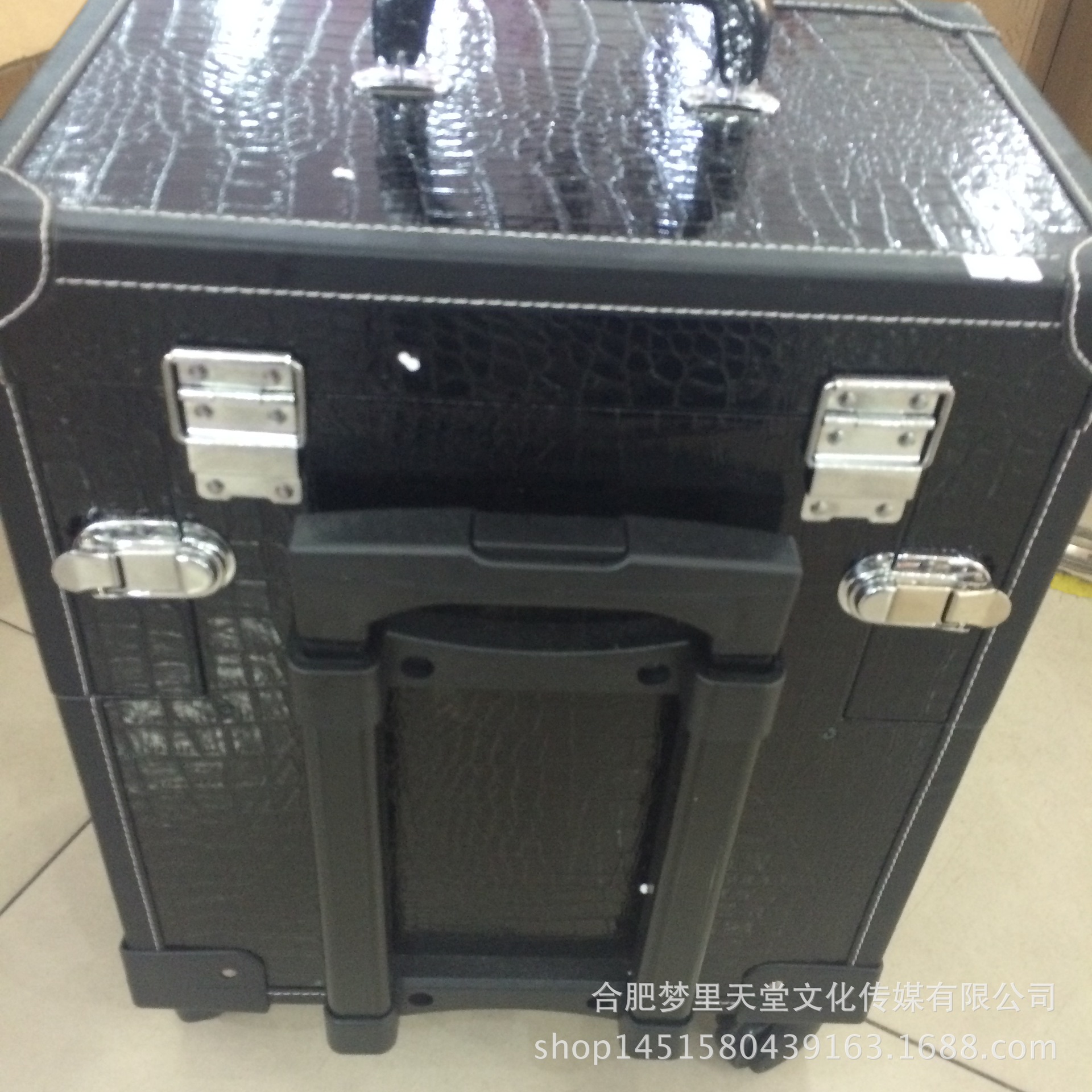 9A43C6CA-2C5C-4C82-8369-FF0E12