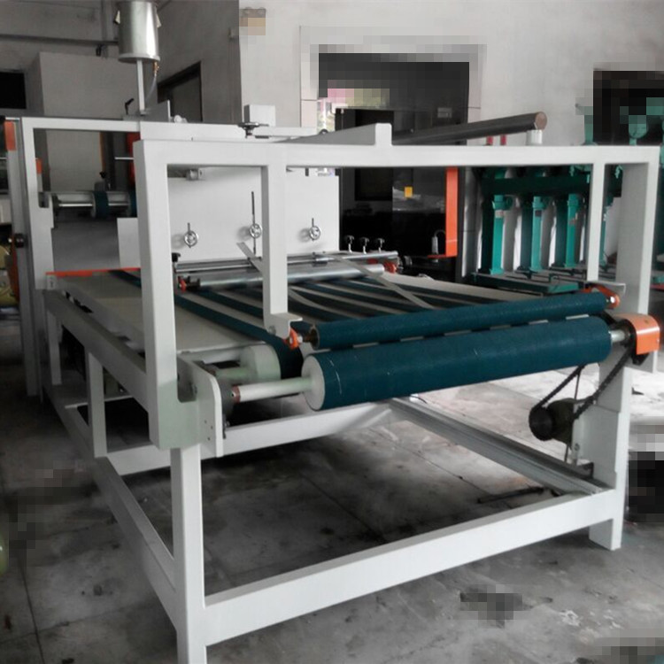 半自动粘箱机（1）_副本