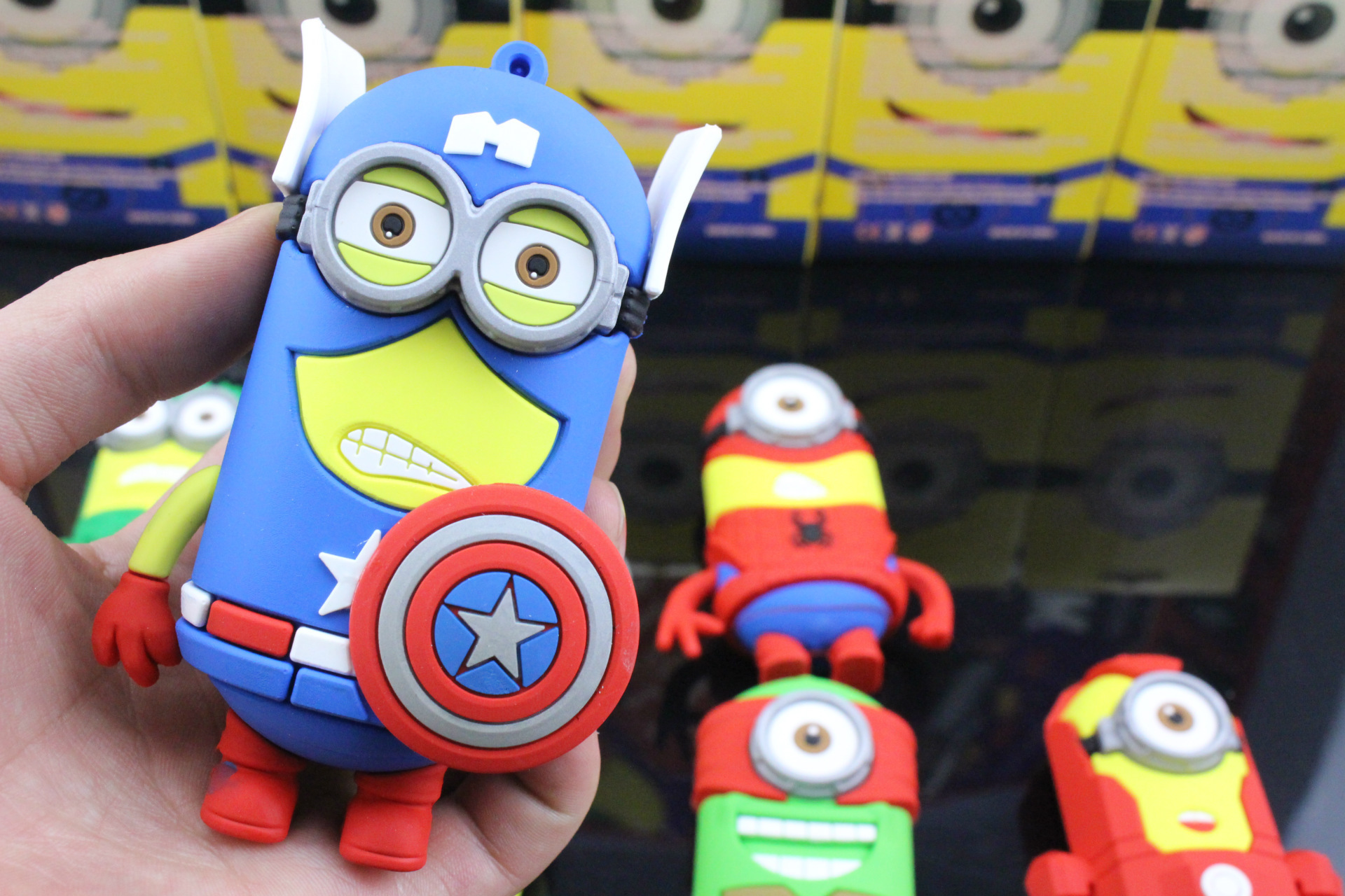 2552329217_636743809