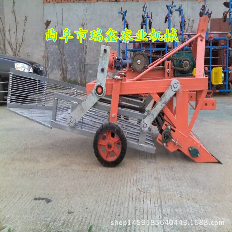 手扶车带动的收获机 收获机厂家 新款二合一型马铃薯收获机