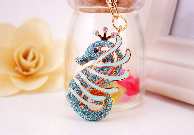 40g Weight Alloy, Metal Material Animal Pattern Unisex Gender Pink, Purple, Blue, Peach Color Marine Animal Creative Diamond Seahorse Car Keychain Metal Pendant 12