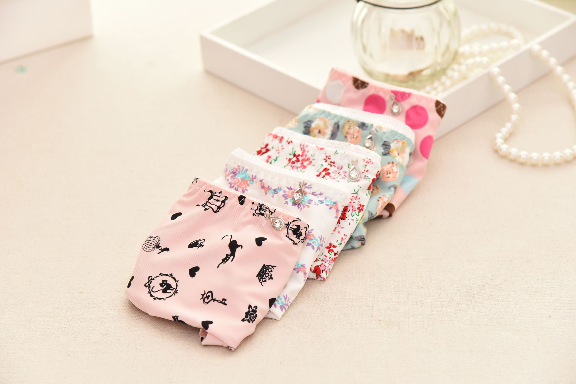 Slip jeunesse en soie Ice - Ref 654921 Image 28