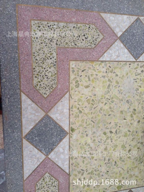 b2de9c82d158ccbf7f2c10a31fd8bc