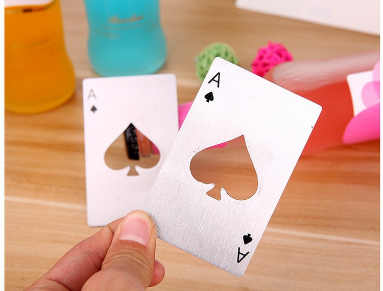 Abrelatas de cerveza creativo cerveza destornillador tarjeta de juego personalidad abrebotellas melocotón negro una tarjeta abridor de vino