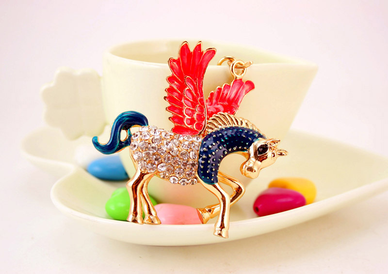 51g Weight Alloy, Metal Material Unisex Gender Korean Creative Rhinestone Pegasus Car Keychain 2
