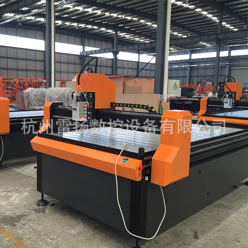 厂家直销工艺品雕刻机带水槽金属多功能石材高精度雕刻机