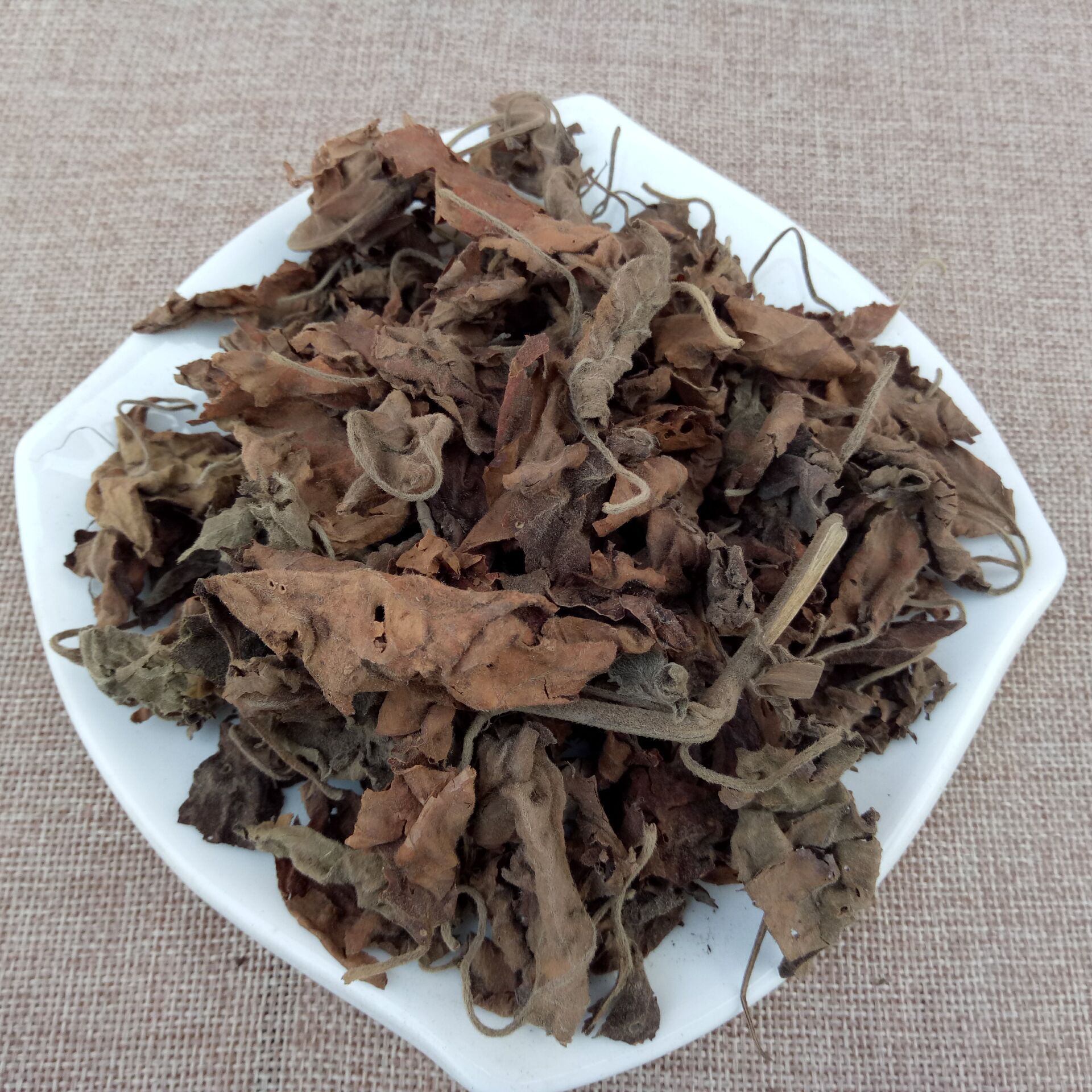 Huoxiang Ye Dried Patchouli Leaves 500g Culinary Herb for Cooking and Herbal Tea key features