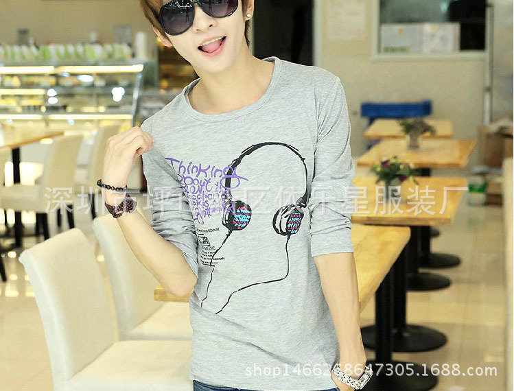 2408767645_788374679